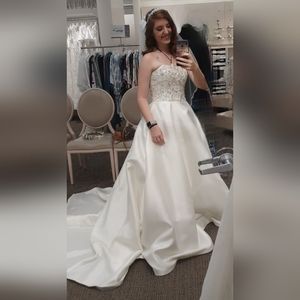 Wedding dress